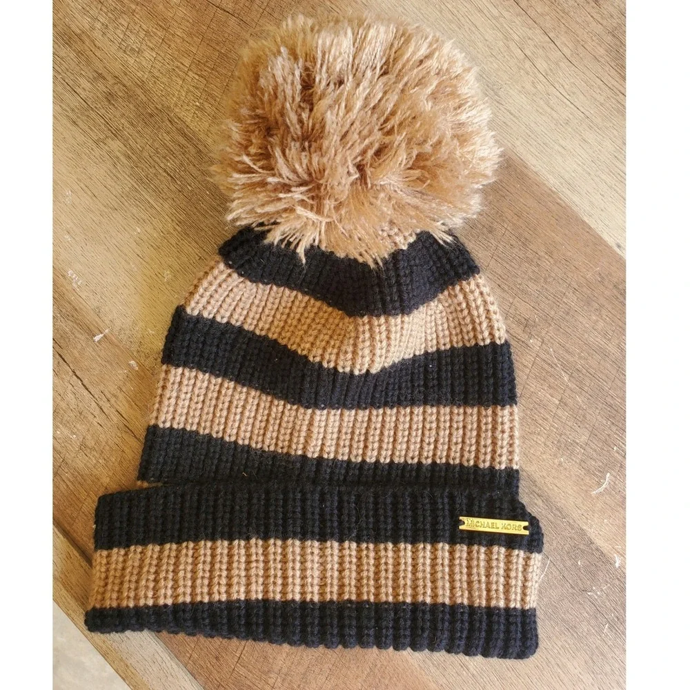 Michael Kors Beanie Hat Camel Black Striped‎ Pom Pom Winter Knit One Size